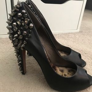 BRAND NEW Sam Edelman Lorissa Studded Pumps Size 7